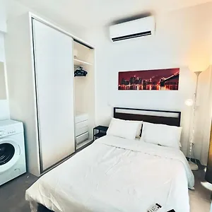 Apartamento Metro Avenida De America 02, Madrid